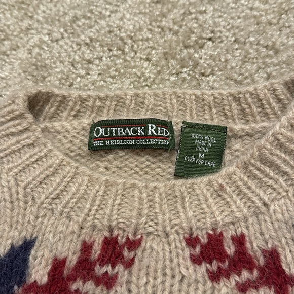 Outback Red 100% Wool Sweater size M Fisherman Natural Winter snowflake - Picture 5 of 7